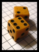 Dice : Dice - 6D Pipped - Ivory Bakelite with Black Pips Pair